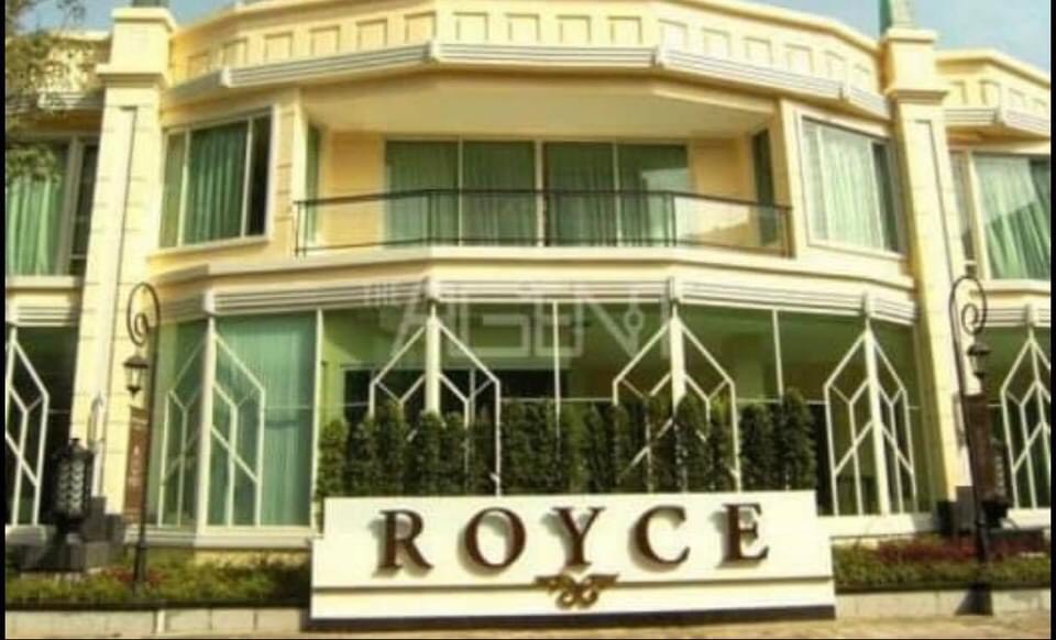 Royce Private Residences – BTS Phrom Phong 600 meters – Unit 112 Sq.m